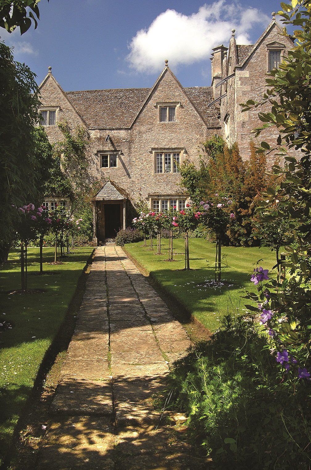 Carter Jonas Secures Planning for the Conservation of William Morris’ Historic Oxfordshire Home